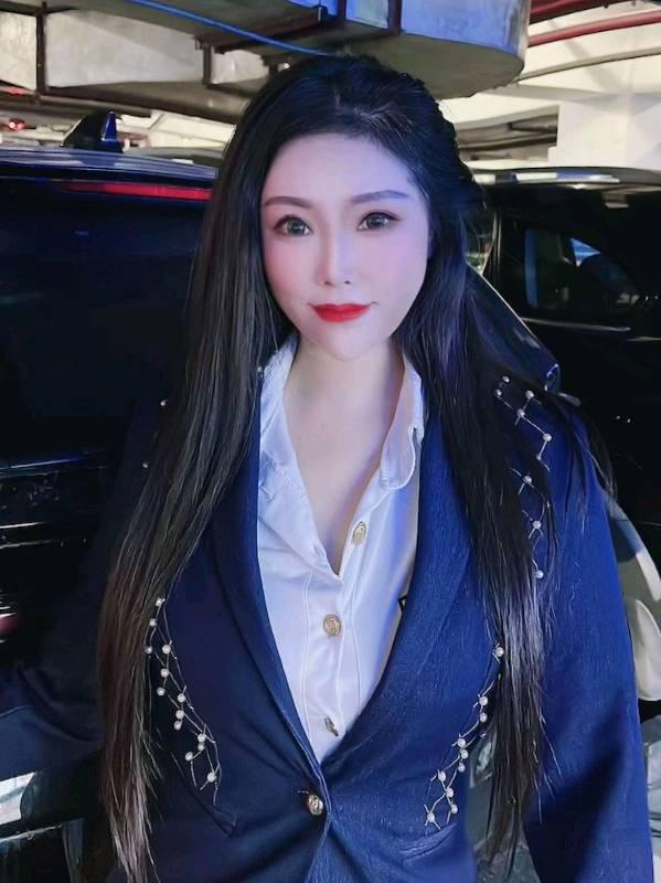 直男喜欢的熟女丝袜高跟姐姐