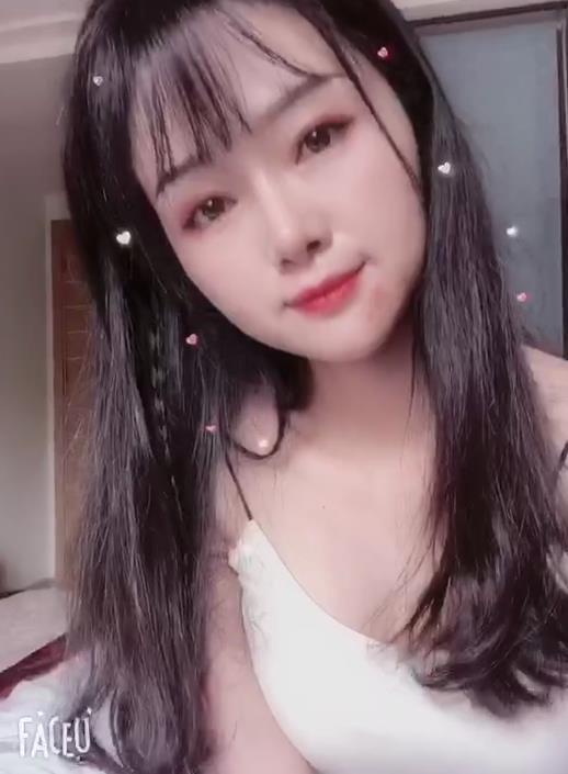 气质清纯的小 做~ai，可爱的胸胸好看